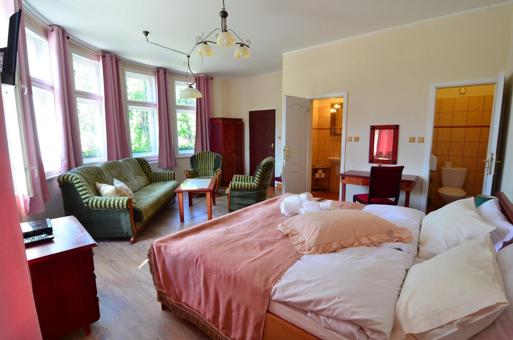 Baronka Bed & Breakfast & Bistrot Betliar Exterior foto